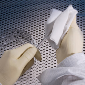 Paños PROSAT® Polynit Heatseal con 90% IPA y 10% agua desionizada